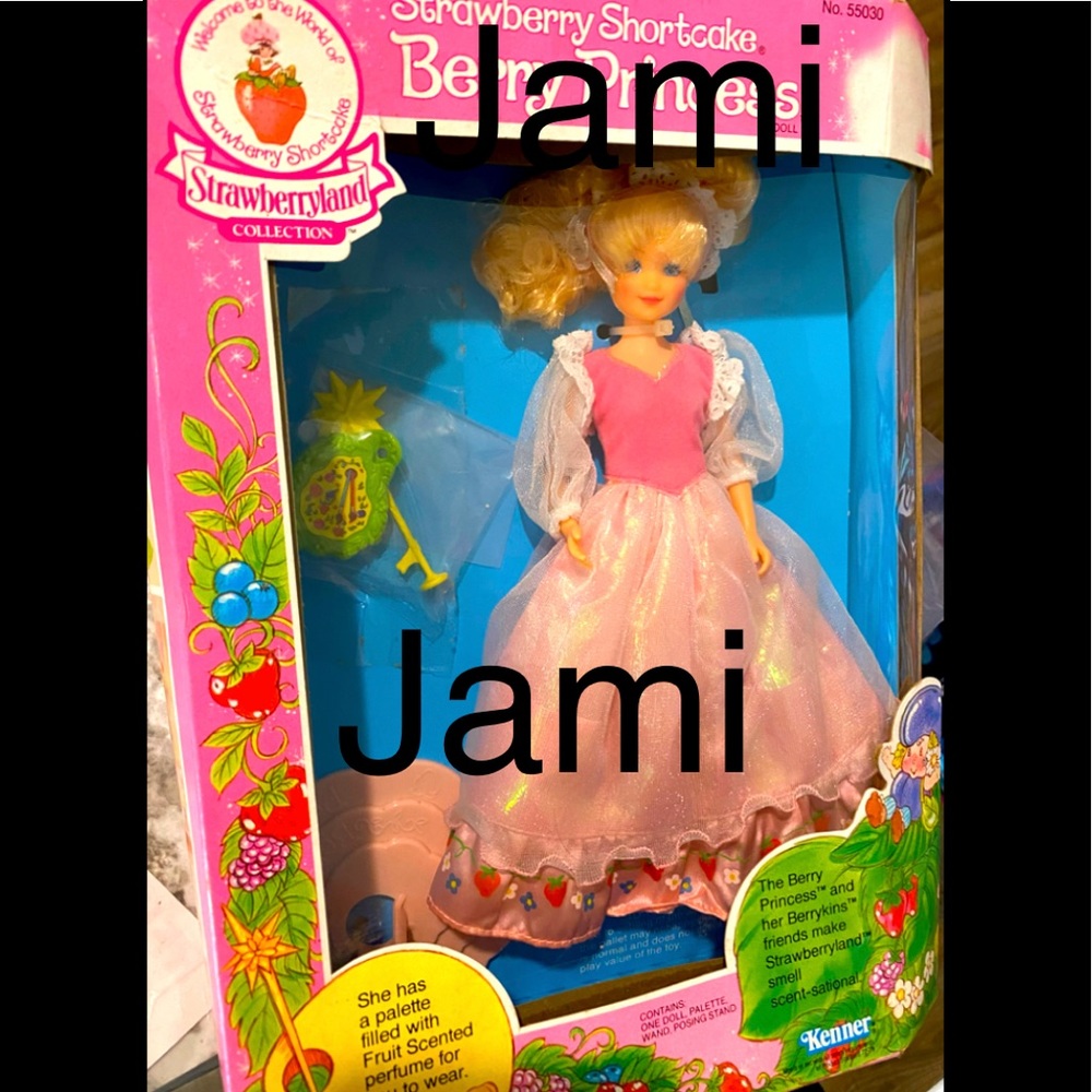🍓NIB STRAWBERRY SHORTCAKE BERRYKIN PRINCESS DOLL